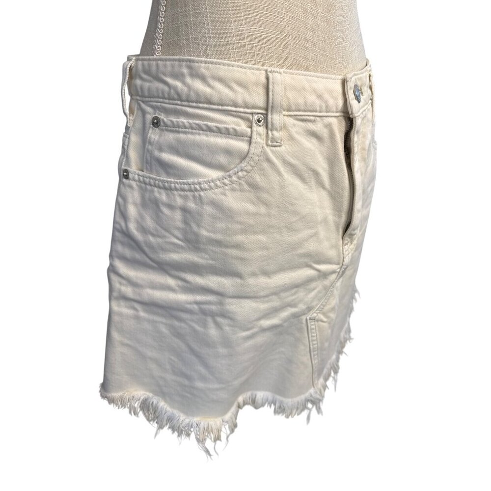 Free People We The Free White Denim Frayed Hem Mini Skirt Size 28 - Picture 3 of 8
